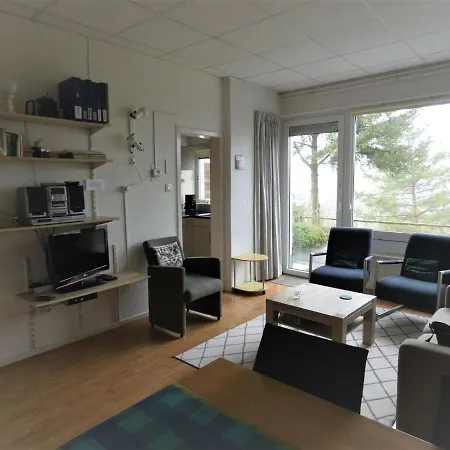 Spacious Holiday Home Near The Woods In Husen *