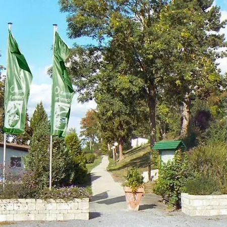 Spacious Holiday Home Near The Woods In Husen Holiday home *